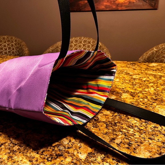 Clinique Tote * Free with $20+ Purchase - Picture 2 of 2